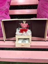 Valentine rose Bear box